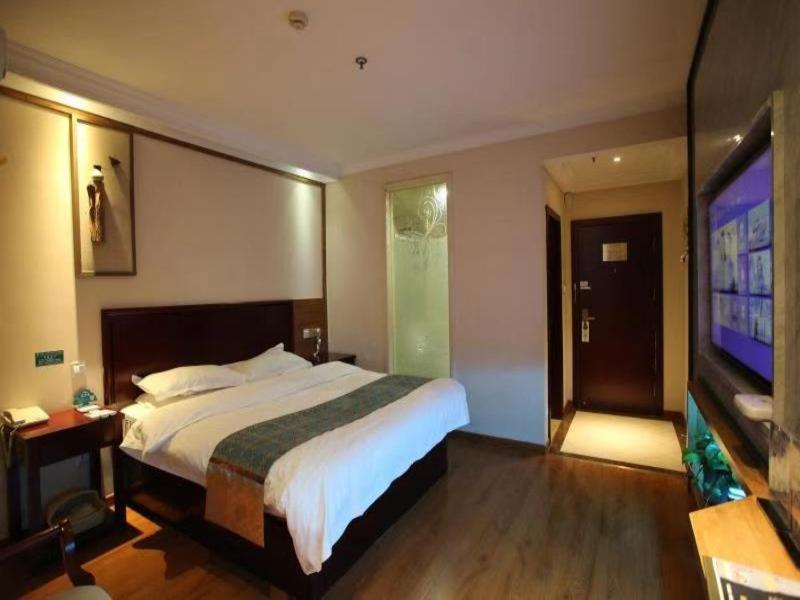 Greentree Inn Jiangsu Wuxi Yangjian Xihu Road Express Hotel Buitenkant foto
