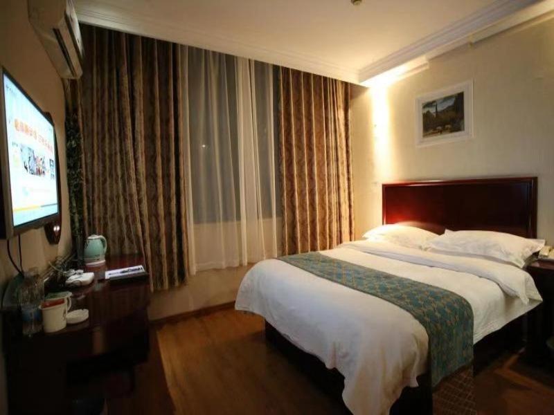 Greentree Inn Jiangsu Wuxi Yangjian Xihu Road Express Hotel Buitenkant foto
